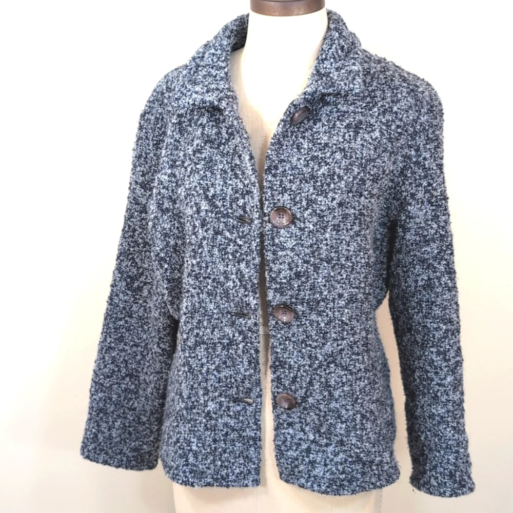 Vintage Weave Of The Irish 4 button wool jacket. Medium.